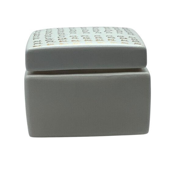 Hugo Guinness For J.Crew Ceramic Trinket Box With Gold "Me" Design - Picture 5 of 7